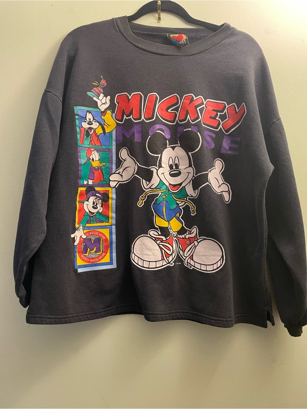 Vintage Disney Mickey Mouse Donald Duck Goofy Sweatshirt - Black - 24” PTP